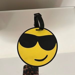 NWOT emoji luggage tag